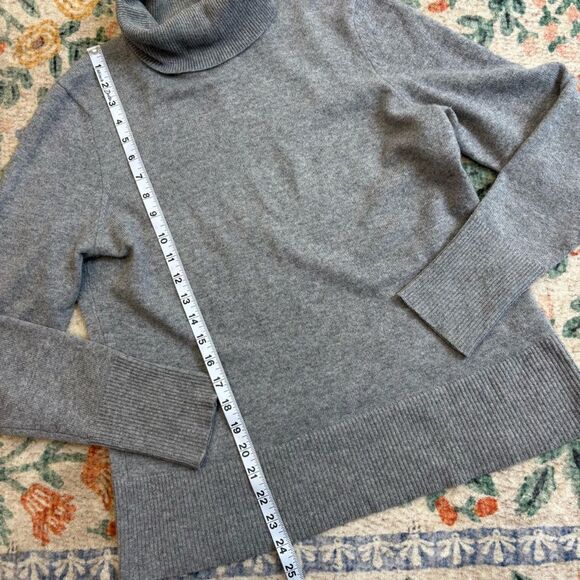 Victor Alfaro Cashmere Sweater Size Large Turtleneck - Picture 2 of 6